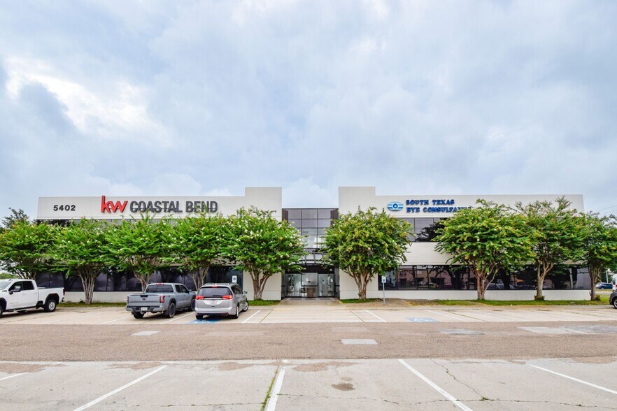 More Photos Of 5402 S Staples St, Corpus Christi Office For Lease