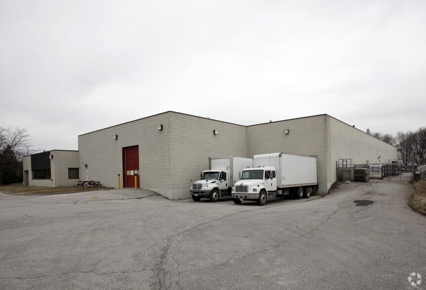 More Photos Of 30 Dovedale Ct, Toronto Warehouse For Sale