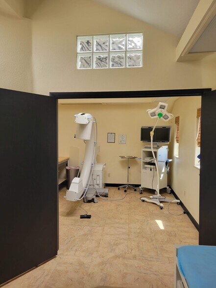 More Photos Of 919 12th Pl, Prescott Medical For Sale