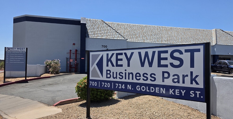 More Photos Of 700 N Golden Key St, Gilbert Unknown For Lease
