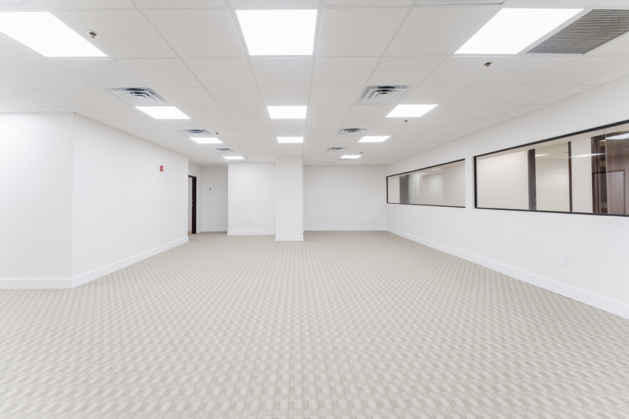 More Photos Of 40 SE 5th St, Boca Raton Office For Lease