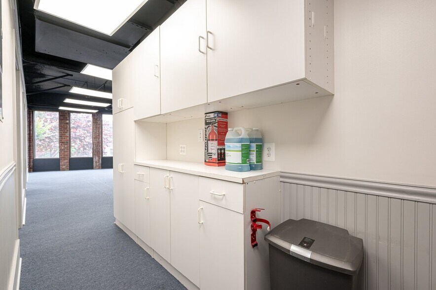 More Photos Of 100 Severn Ave, Annapolis Office Residential For Sale
