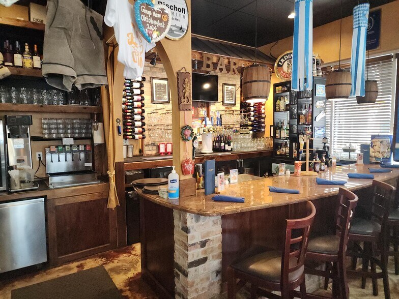 More Photos Of 111 W Olympia Ave, Punta Gorda Restaurant For Sale