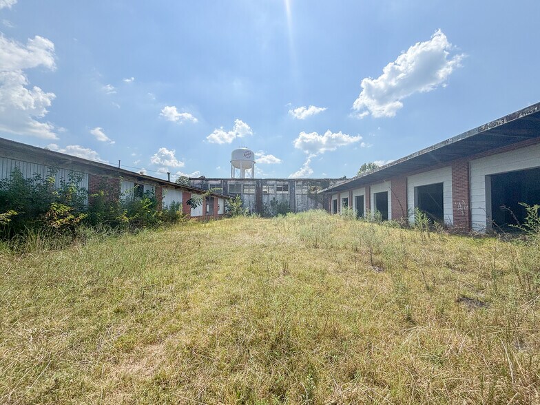 More Photos Of 51 Lashunda Jones Dr, Munford Industrial For Sale