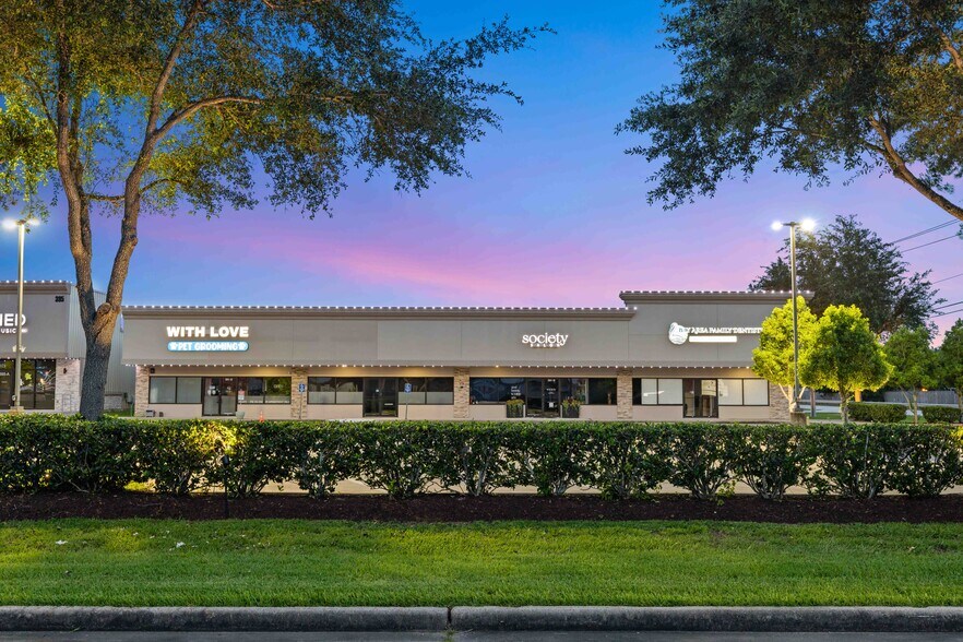 More Photos Of 391 Columbia Memorial Pky, League City Unknown For Lease