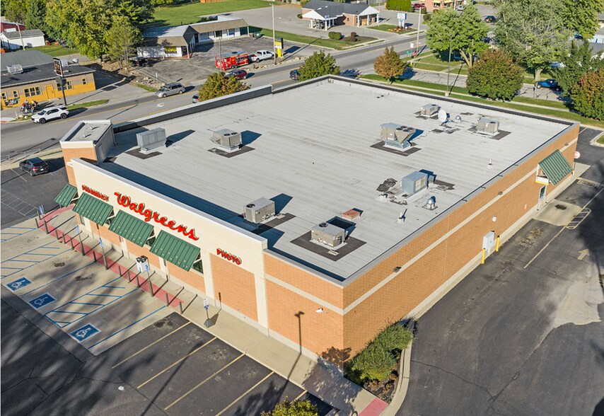 More Photos Of 124 E North St, Kendallville General Retail For Sale