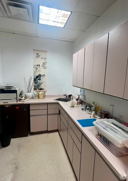 More Photos Of 2500 Marcus Ave, Lake Success Service For Lease