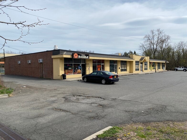 Primary Photo Of 319-321 Rt 9W, Orangeburg Freestanding For Lease