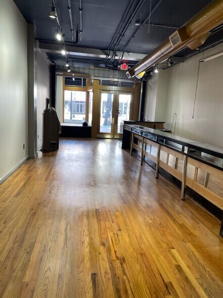 More Photos Of 129 Hay St, Fayetteville Storefront Retail Office For Lease