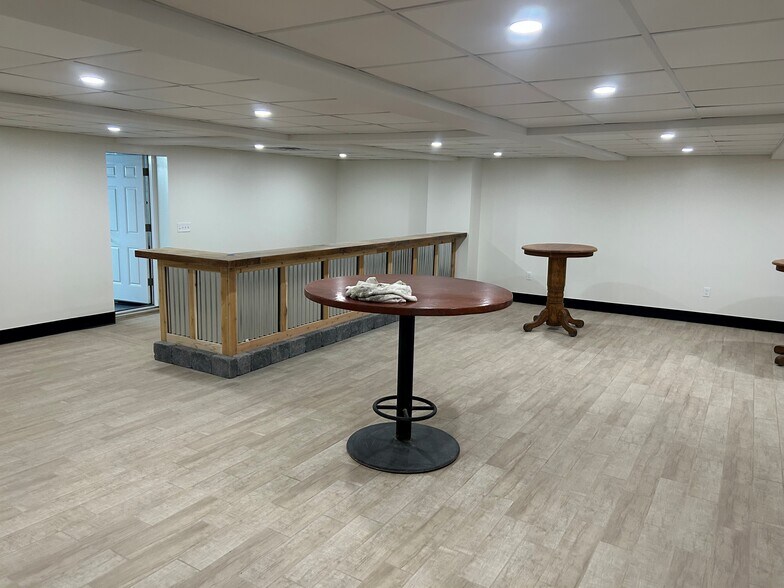 More Photos Of 775 Freeport Rd, Cheswick Restaurant For Sale