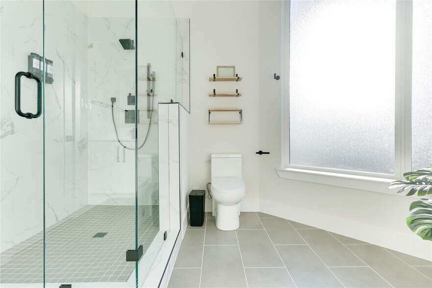 More Photos Of 1508-1512 Seegar St, Dallas Multifamily For Sale