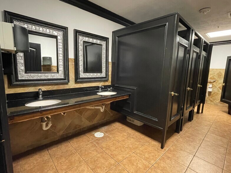 More Photos Of 23233 Aldine Westfield Rd, Spring Freestanding For Lease