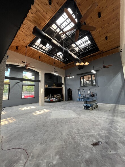 More Photos Of 80 Franklin Mills Blvd, Philadelphia Restaurant For Sale