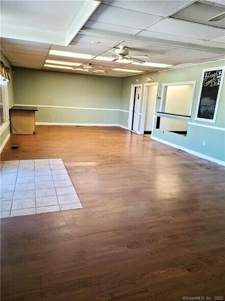 More Photos Of 630 Washington Ave, North Haven Freestanding For Sale