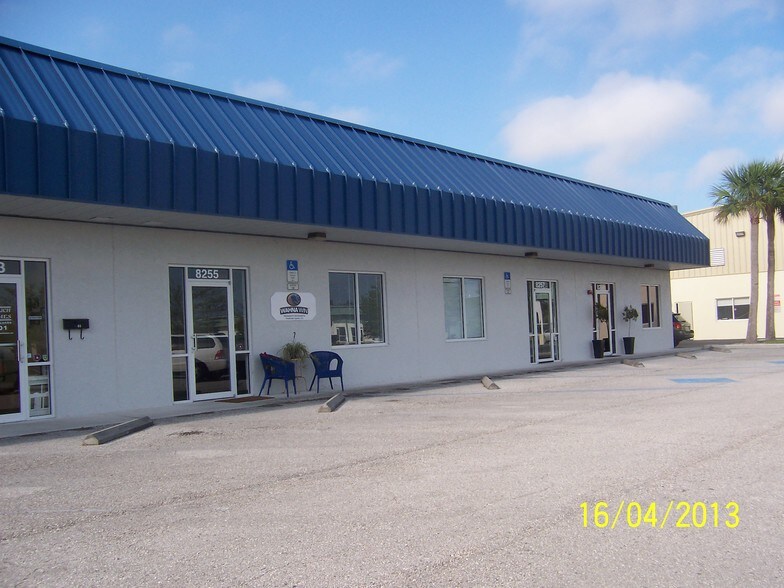 More Photos Of 8251-8259 Blaikie Ct, Sarasota Light Manufacturing For Lease