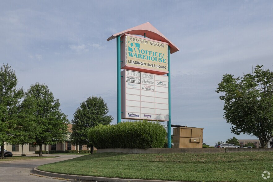 More Photos Of 2101-2230 N Beech Ave, Broken Arrow Warehouse For Lease