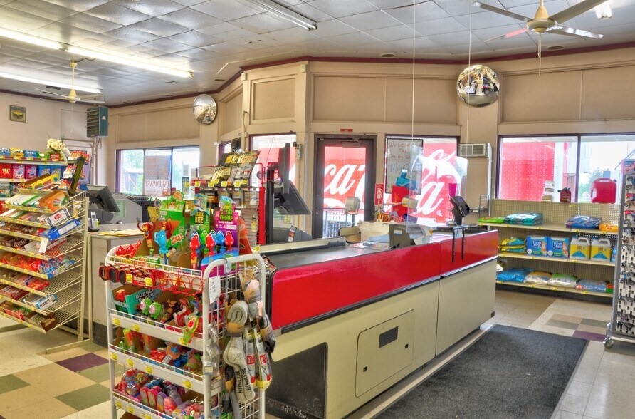 More Photos Of 810 Highway 73, Floodwood General Retail For Sale
