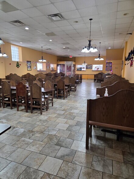 More Photos Of 300 W Ashley St, Jackson Storefront Retail Residential For Sale