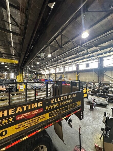 More Photos Of 1819 Flushing Ave, Ridgewood Warehouse For Lease