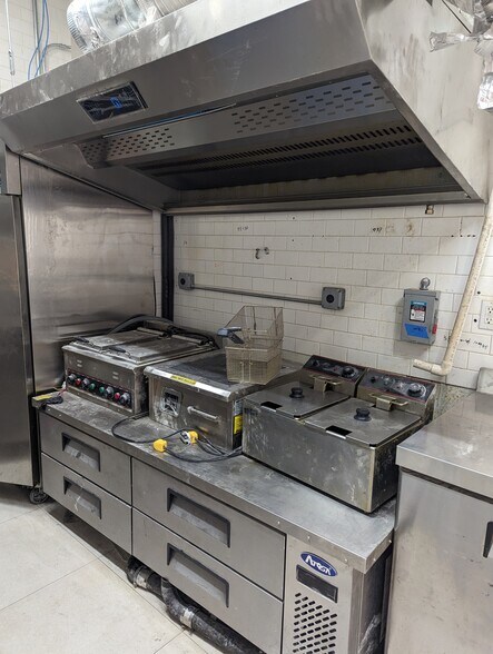 More Photos Of 64-66 Seventh Ave, New York Apartments For Lease