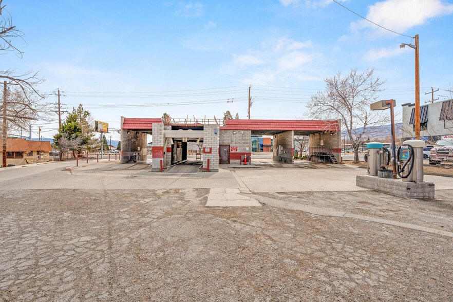 More Photos Of 235 W Moana Ln, Reno Carwash For Sale