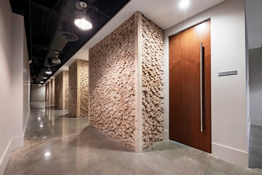 More Photos Of 1990 Vaughn Rd, Kennesaw Office For Lease