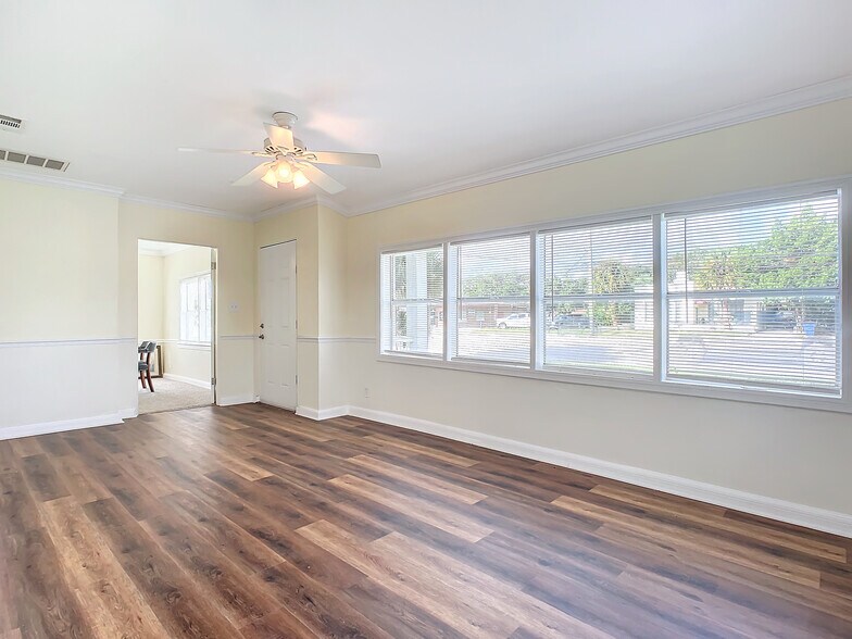 More Photos Of 409 N Ridgewood Ave, Edgewater Office For Sale