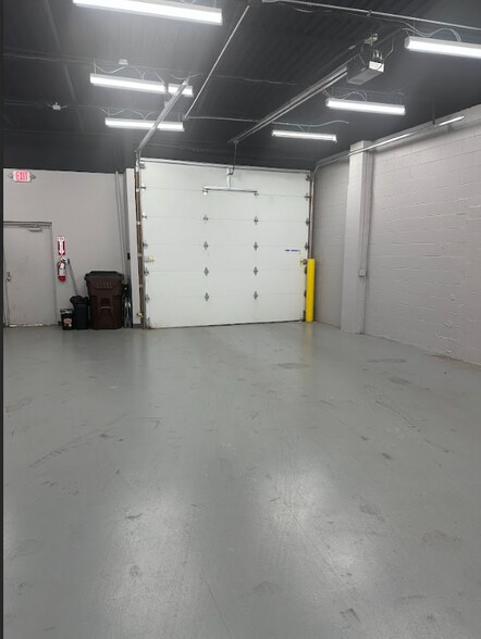 More Photos Of 1514 Springfield St, Dayton Warehouse For Lease