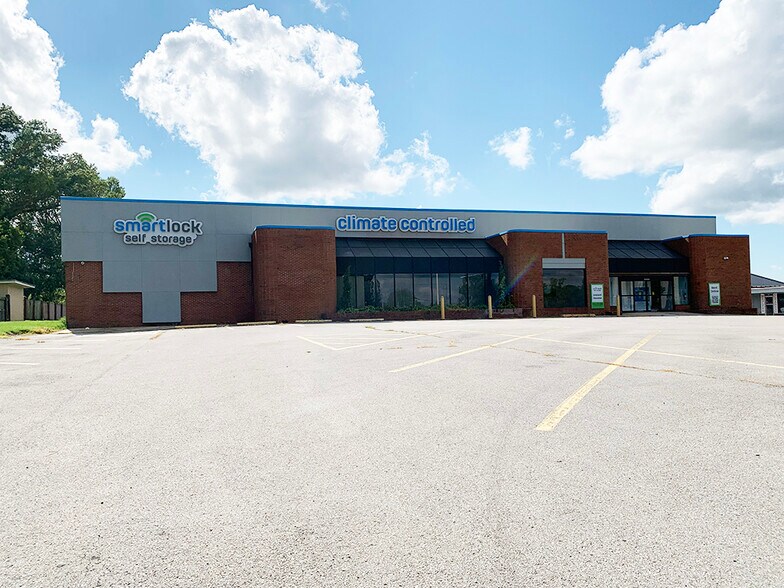 Primary Photo Of 4 S Catalpa St, Dexter Self Storage For Sale