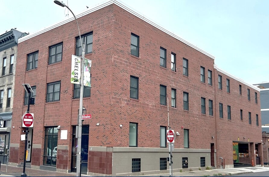 More Photos Of 267 Broadway, Chelsea Apartments For Sale