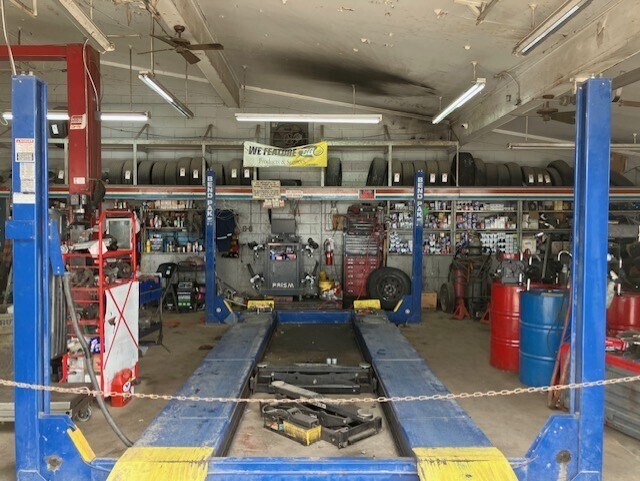 More Photos Of 902 E Busch Blvd, Tampa Bank For Sale