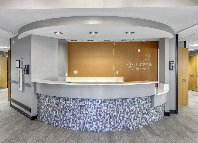 More Photos Of 13431 Blanco Rd, San Antonio Medical For Lease