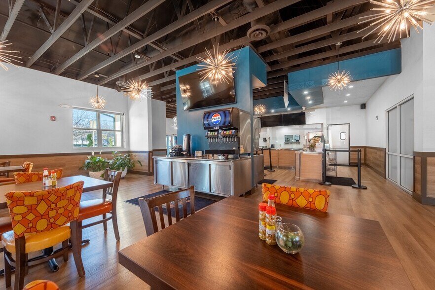 More Photos Of 6912 Douglas Blvd, Douglasville Restaurant For Sale