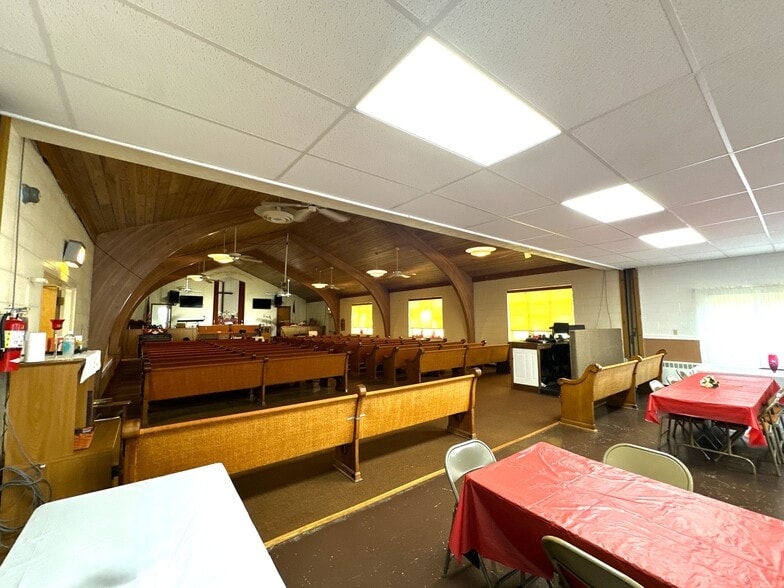 More Photos Of 1496 Swinger Dr, Dayton Religious Facility For Sale
