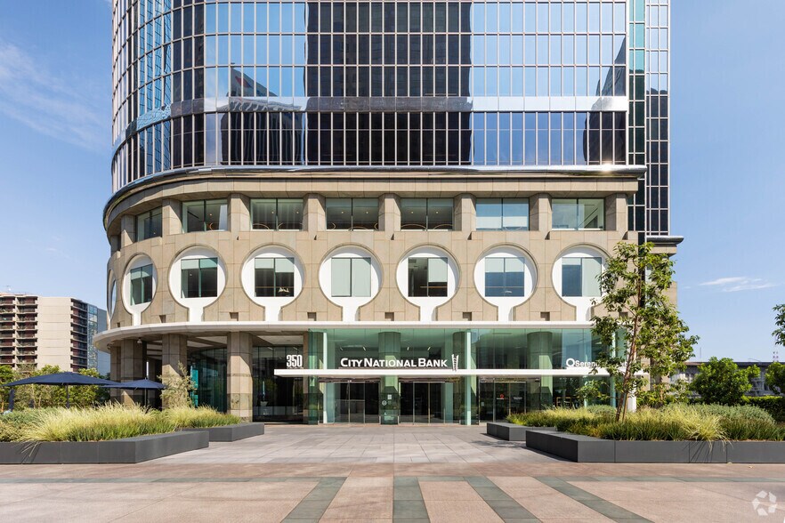 More Photos Of 350 S Grand Ave, Los Angeles Office For Lease