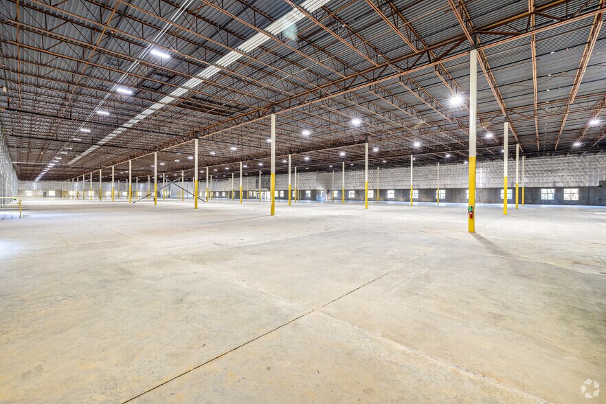 More Photos Of 701 Liberty Way, Chester Distribution For Lease