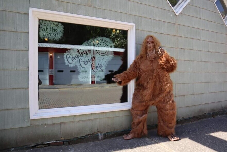 More Photos Of 400 4th St, Sutton Storefront Retail Residential For Sale