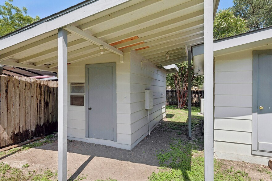 More Photos Of 6401 Menchaca Rd, Austin Flex For Sale
