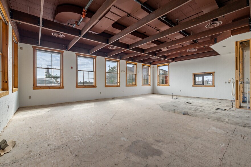 More Photos Of 5955 Mt Rushmore Rd, Rapid City Storefront Retail Office For Sale