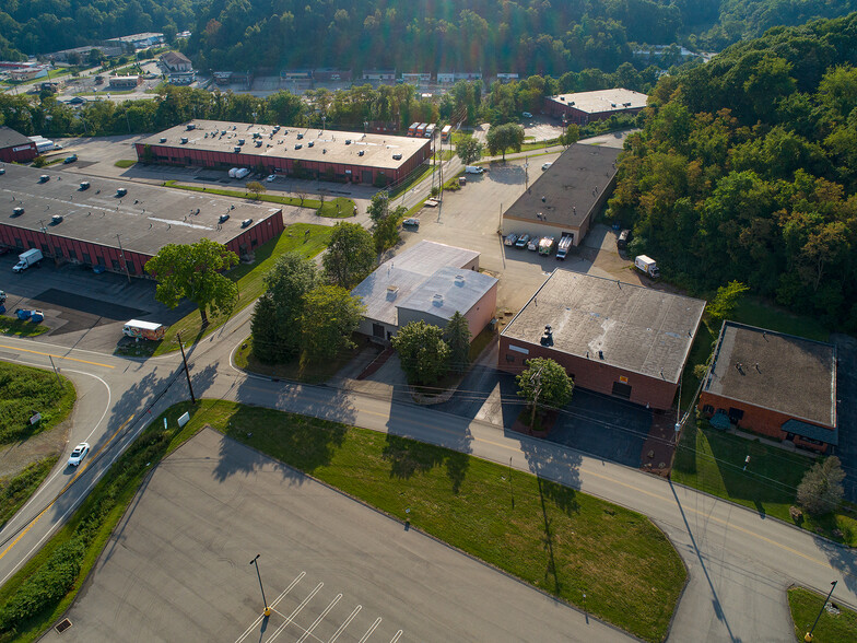 Primary Photo Of 500 Plum Industrial Ct, Plum Industrial For Lease