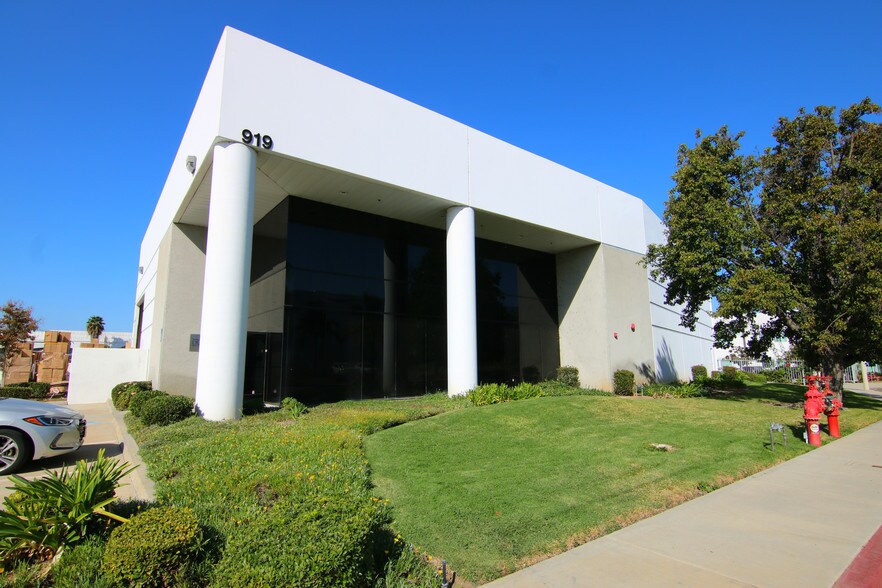 More Photos Of 919 Radecki Ct, Rowland Heights Warehouse For Lease