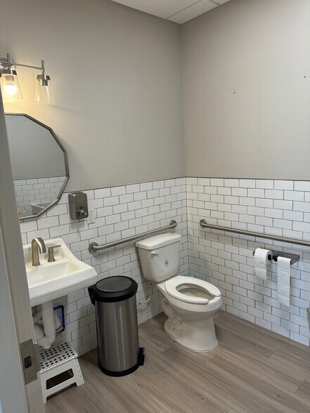 More Photos Of 590 FM 156 S, Haslet Medical For Lease