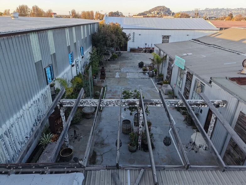 More Photos Of 725 Gilman St, Berkeley Manufacturing For Lease