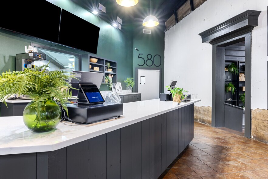 More Photos Of 14 W Main St, Idabel Restaurant For Sale