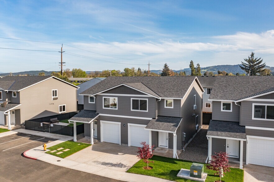More Photos Of 2656 S Main Rd, Lebanon Apartments For Sale