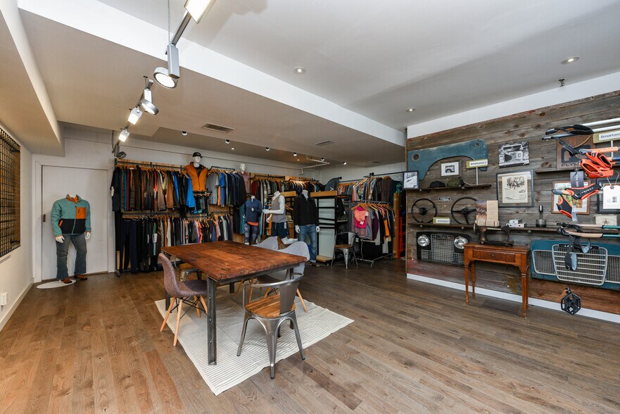 More Photos Of 750 Oakdale Rd, Toronto Light Distribution For Sale