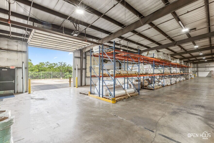 More Photos Of 208 Randy Dr, Wichita Falls Warehouse For Sale