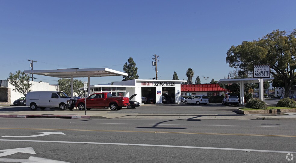 Primary Photo Of 14982 Prospect Ave, Tustin Freestanding For Lease