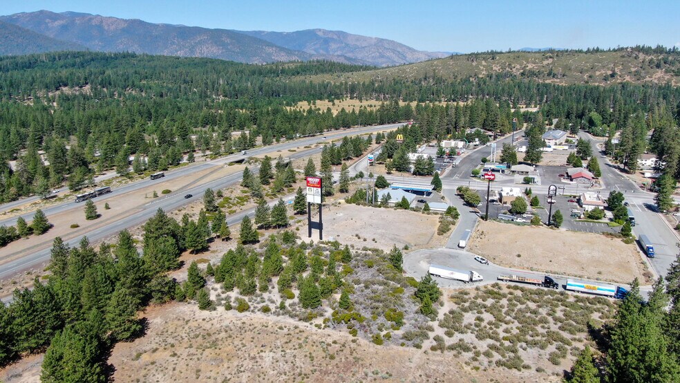 More Photos Of 2064 Black Butte Dr, Weed Land For Sale