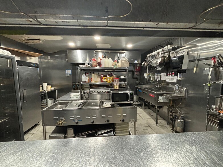 More Photos Of 704-706 Nostrand Ave, Brooklyn Storefront Retail Office For Lease